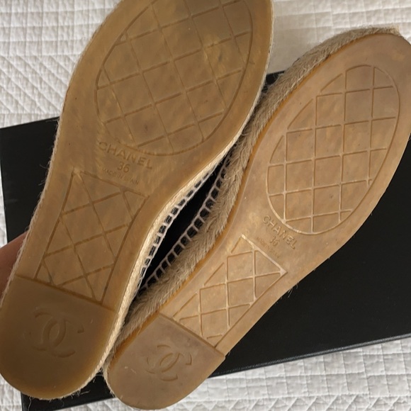 Chanel Espadrilles Black Calfskin - Worn once - Picture 5 of 5